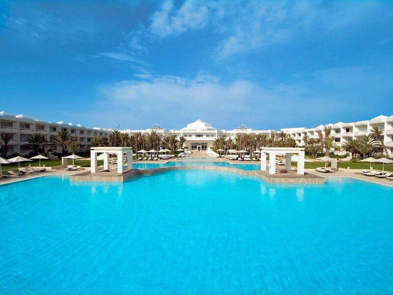Radisson Blu Palace Resort & Thalasso