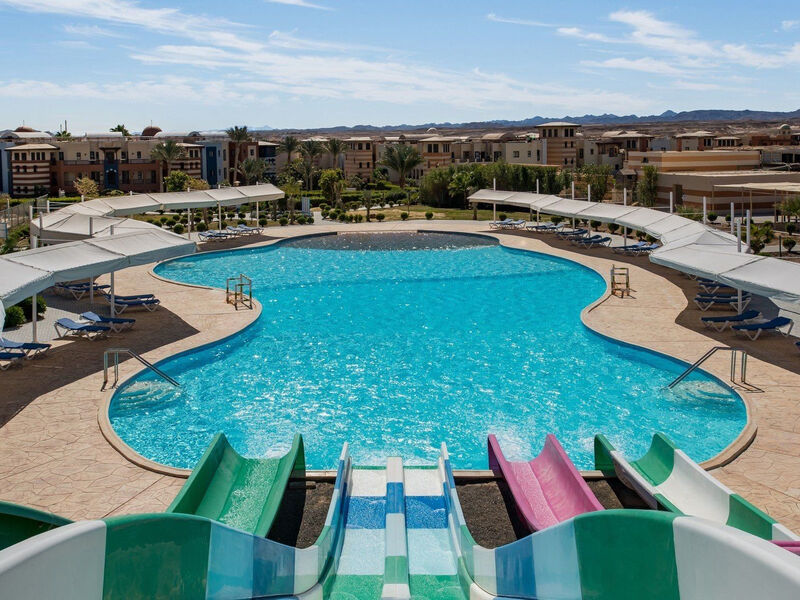 Radisson Marina Resort Port Galib