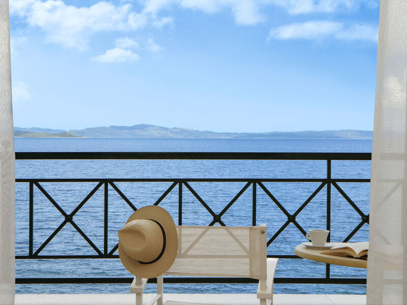 Ramada Attica Riviera