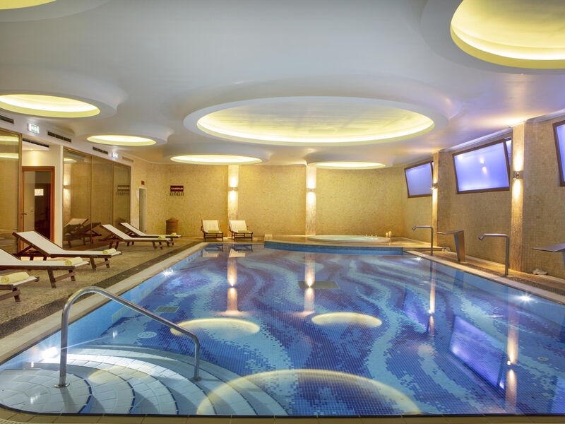 Ramada Attica Riviera