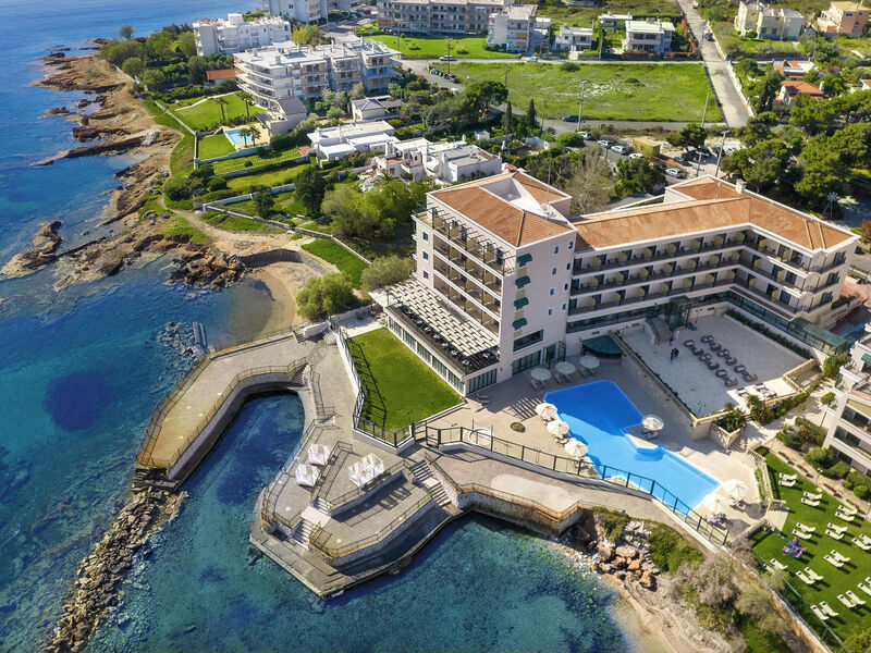 Ramada Attica Riviera