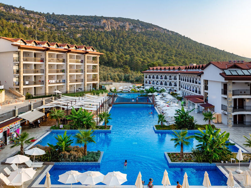 Ramada By Wyndham