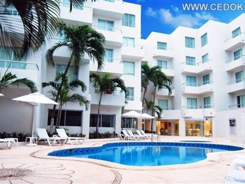 Ramada Cancún City