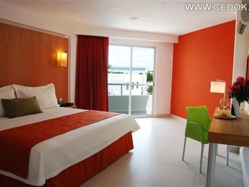 Ramada Cancún City