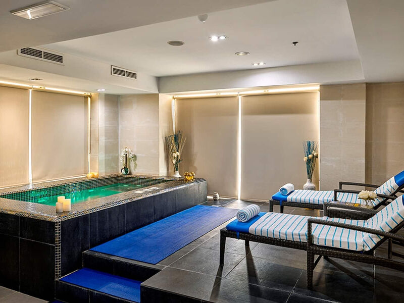 Ramada Hotel & Suites By Wyndham JBR