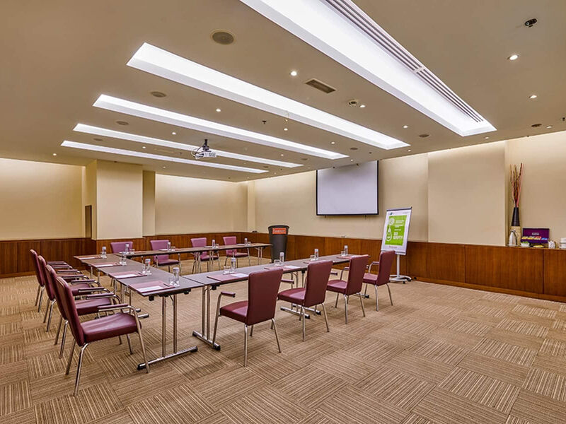 Ramada Hotel & Suites By Wyndham JBR