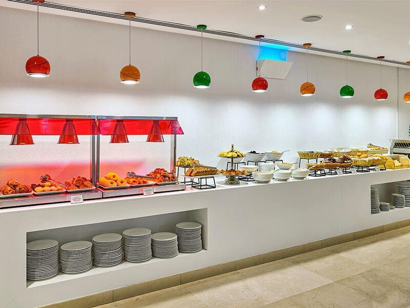 Ramada Hotel & Suites By Wyndham JBR