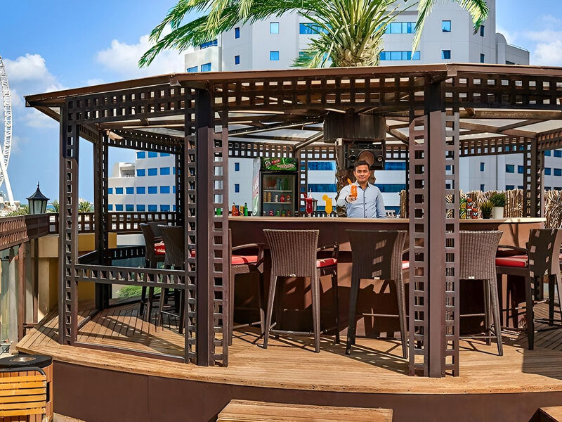 Ramada Hotel & Suites By Wyndham JBR