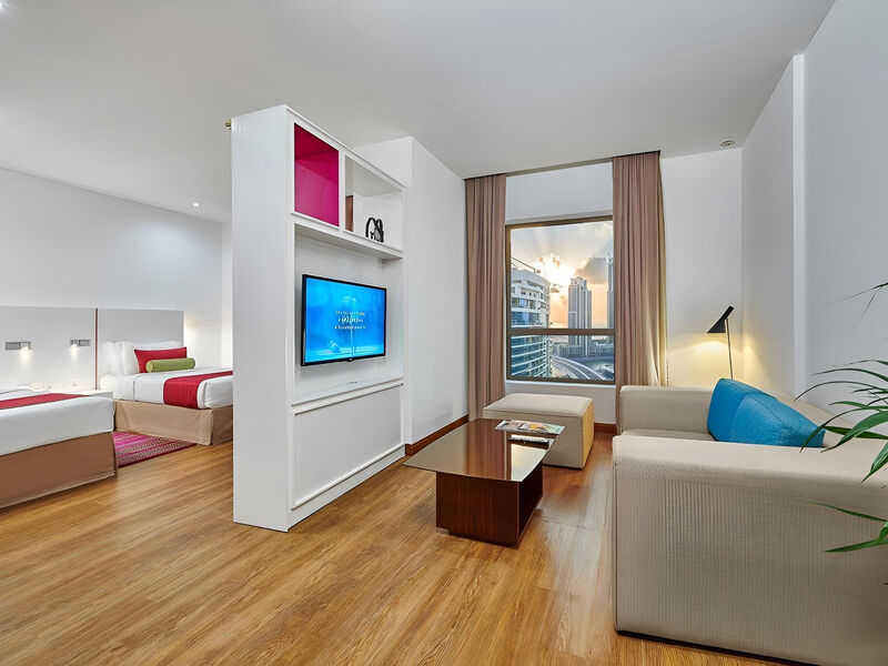 Ramada Hotel & Suites By Wyndham JBR