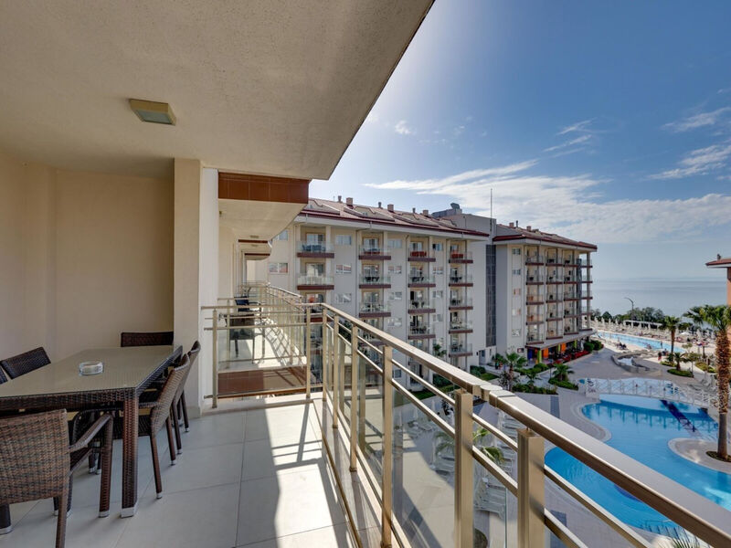 Ramada Hotel & Suites by Wyndham Kusadasi
