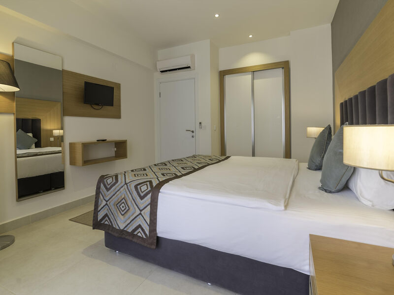 Ramada Hotel & Suites Kusadasi