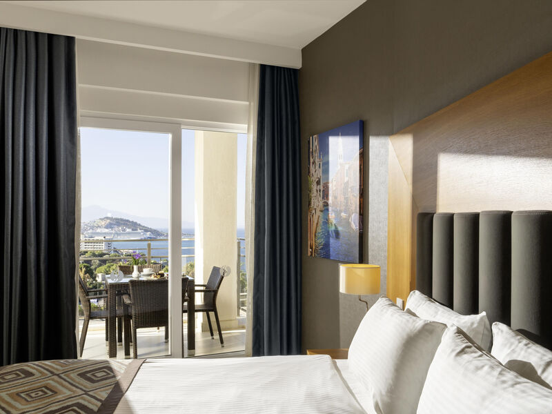 Ramada Hotel & Suites Kusadasi