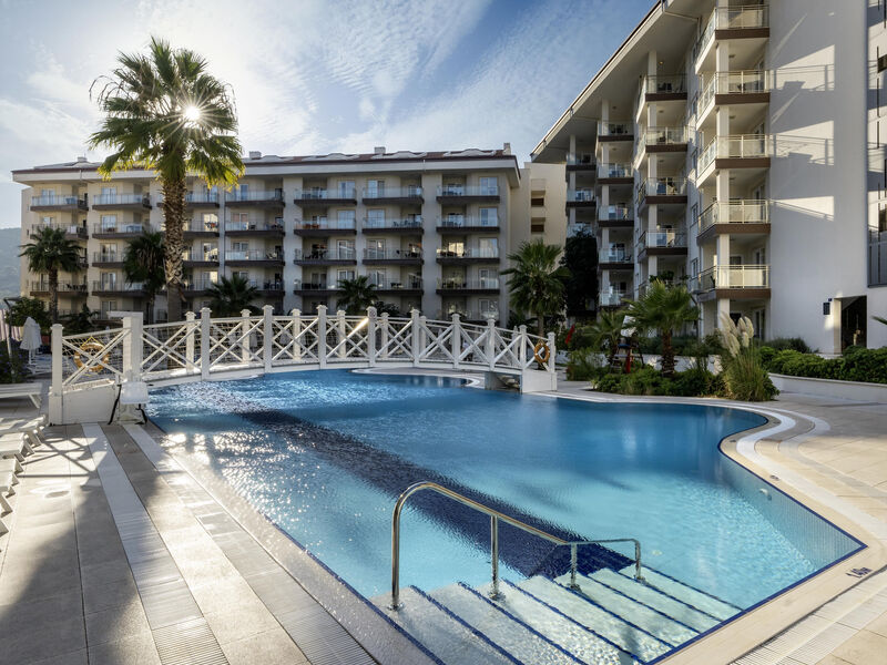 Ramada Hotel & Suites Kusadasi