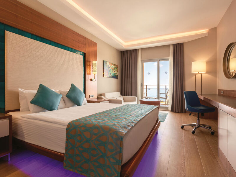Ramada Hotel & Suites Kusadasi
