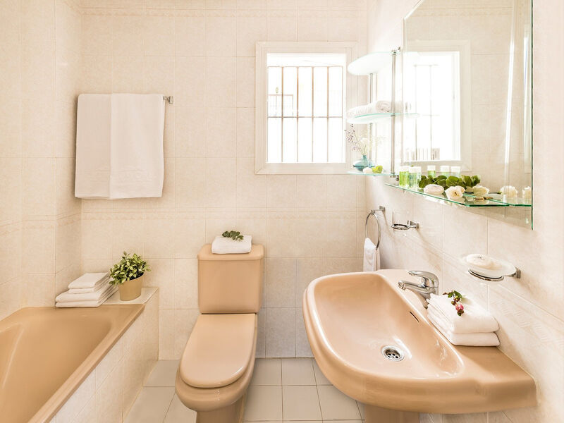 Ramada Hotel Suites Costa Del Sol
