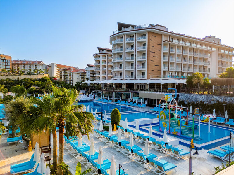 Ramada Resort By Kusadasi & Golf