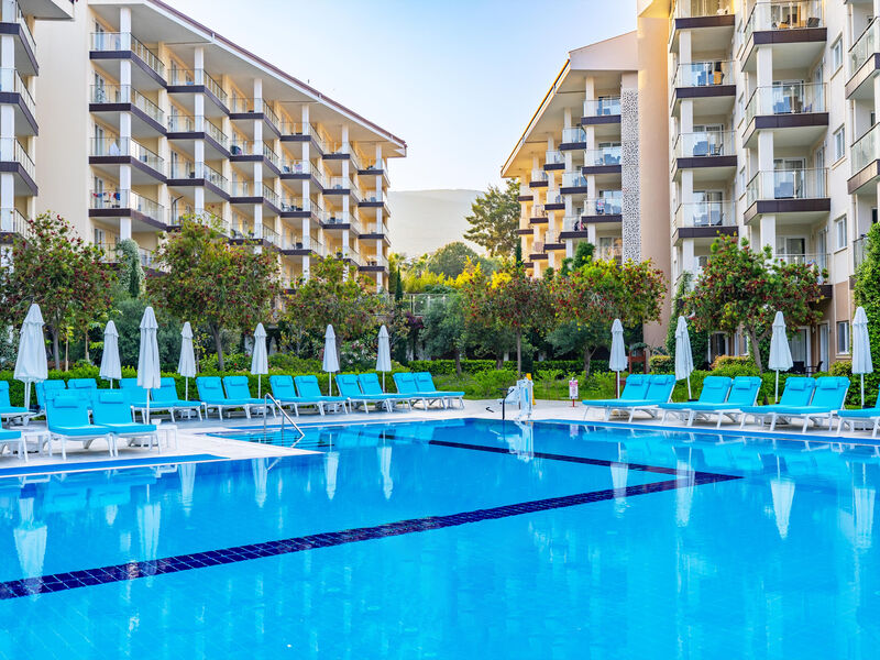 Ramada Resort By Kusadasi & Golf