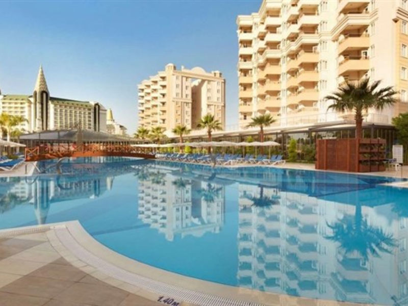 Ramada Resort Lara
