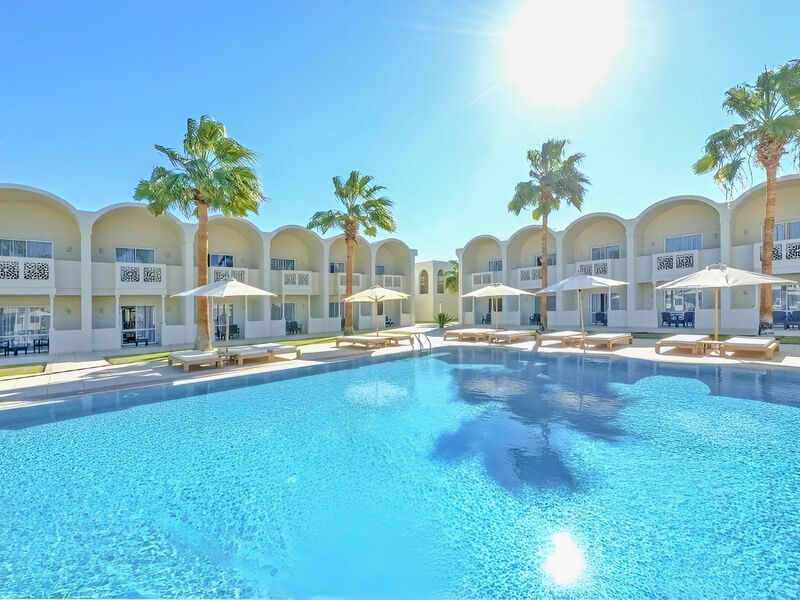Reef Oasis Beach Resort