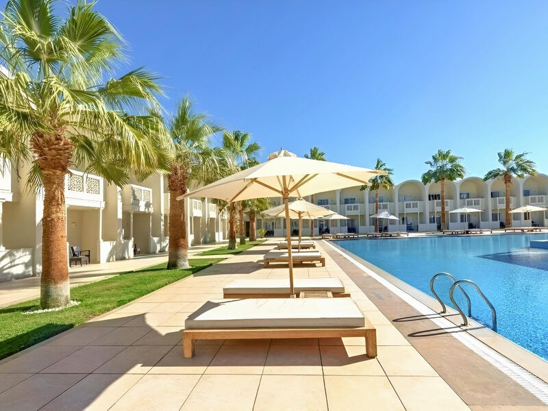 Reef Oasis Beach Resort