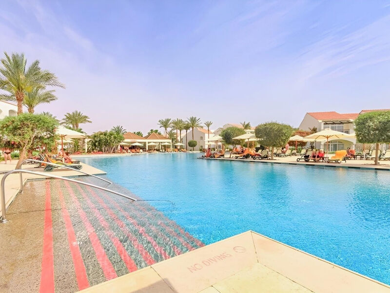 Reef Oasis Blue Bay Resort