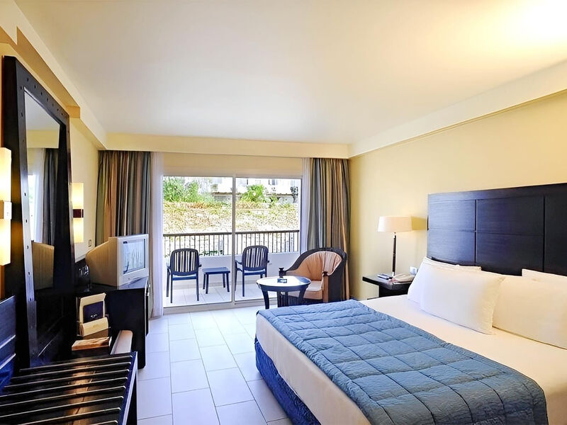 Reef Oasis Blue Bay Resort