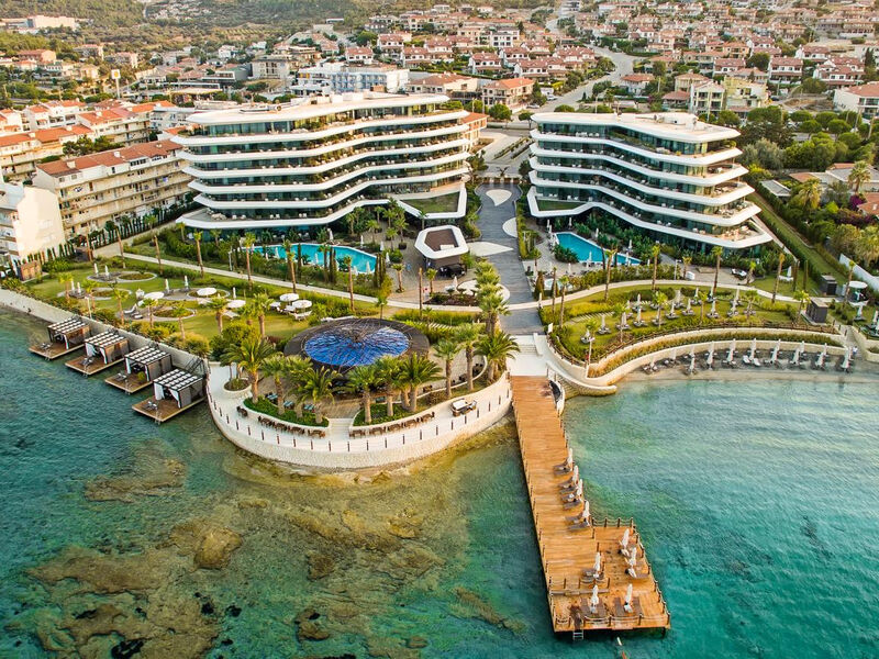 Reges A Luxury Collection Resort & Spa