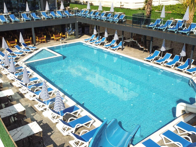 Relax Beach