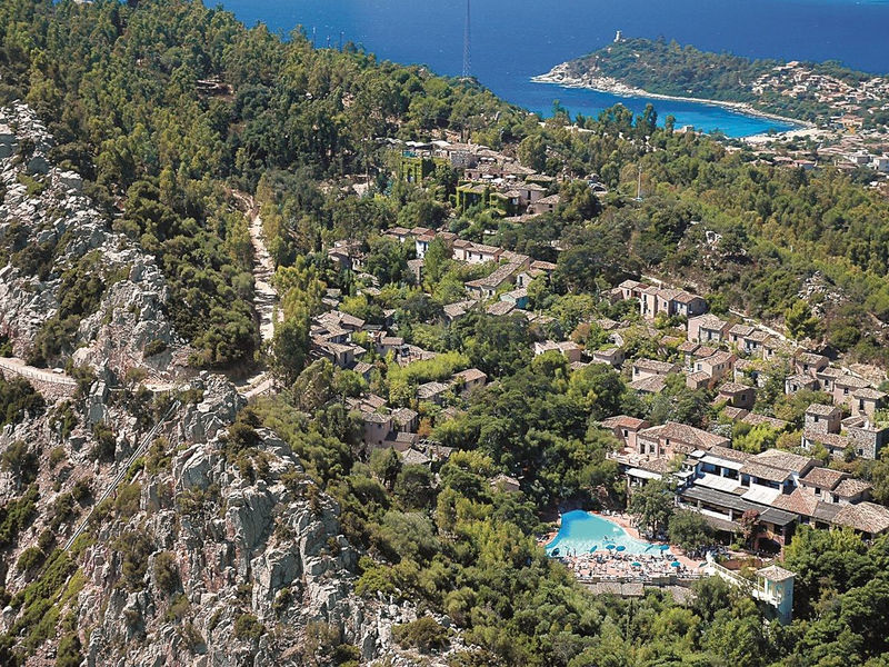 Resort Borgo Cala Moresca