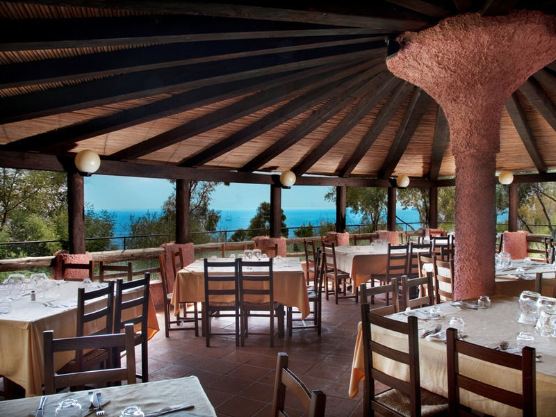 Resort Borgo Cala Moresca