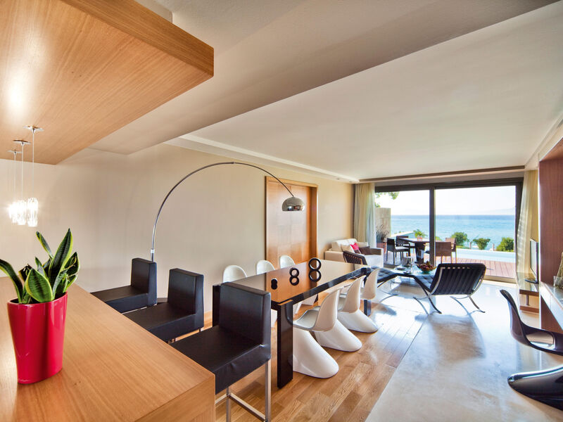 Rhodes Bay Elite Suites