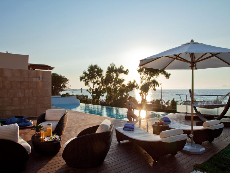 Rhodes Bay Elite Suites