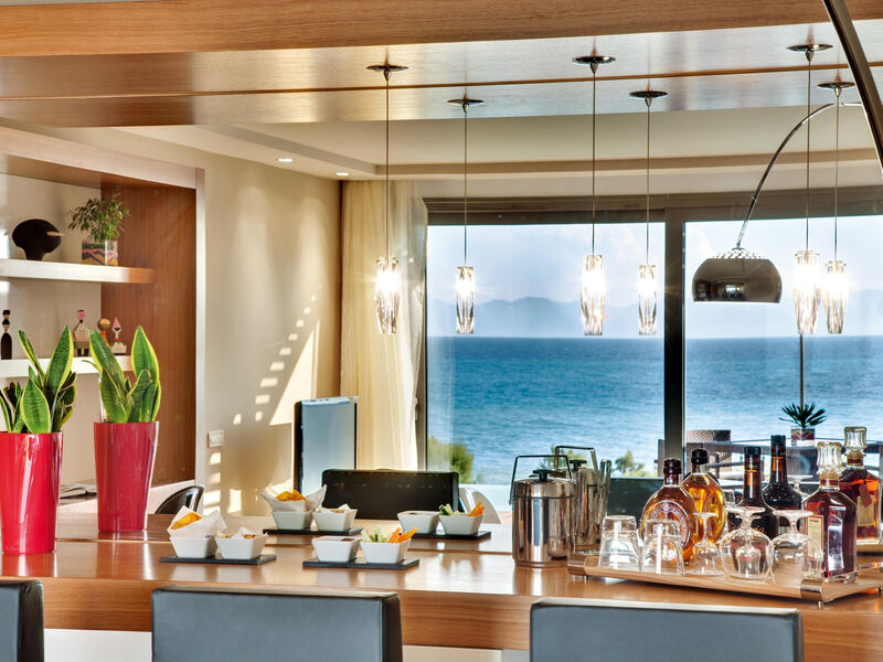 Rhodes Bay Elite Suites