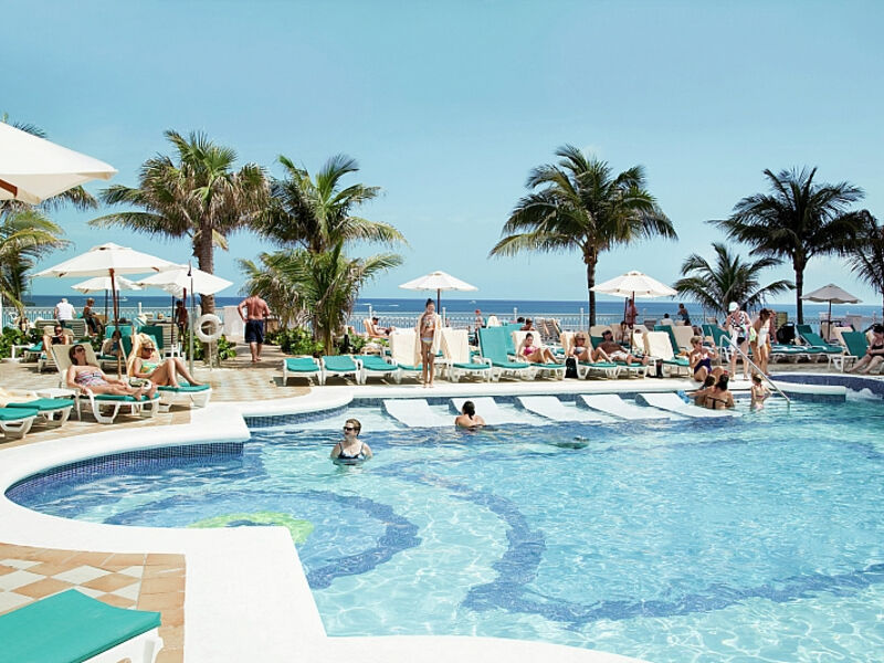 Riu Palace
