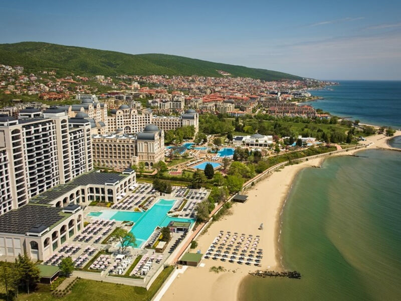 RIU Palace