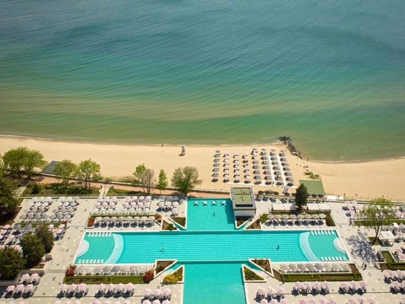RIU Palace