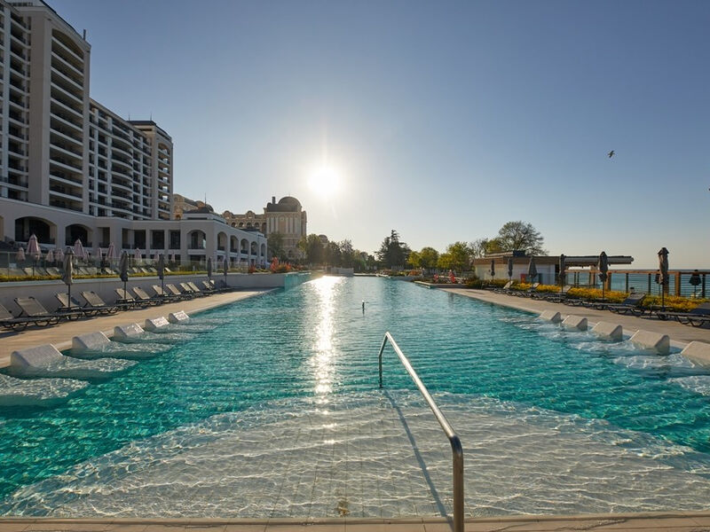 RIU Palace