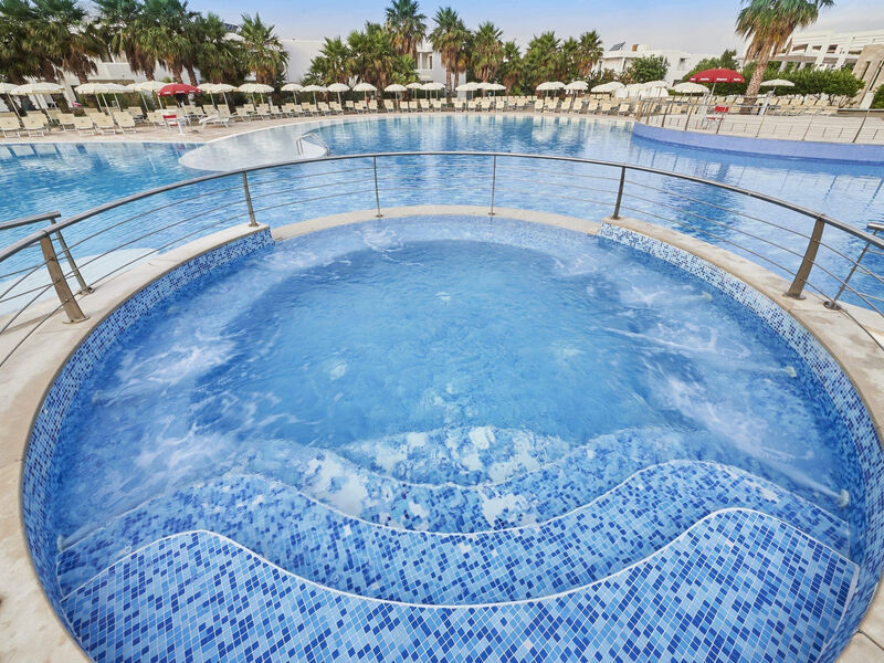 Riva Marina Resort