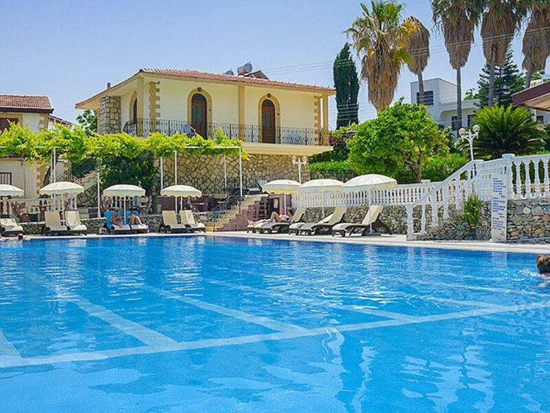 Riverside Garden Resort