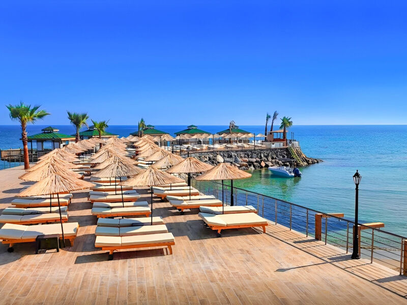 Riverside Garden Resort & Premium