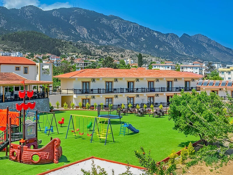 Riverside Garden Resort & Premium