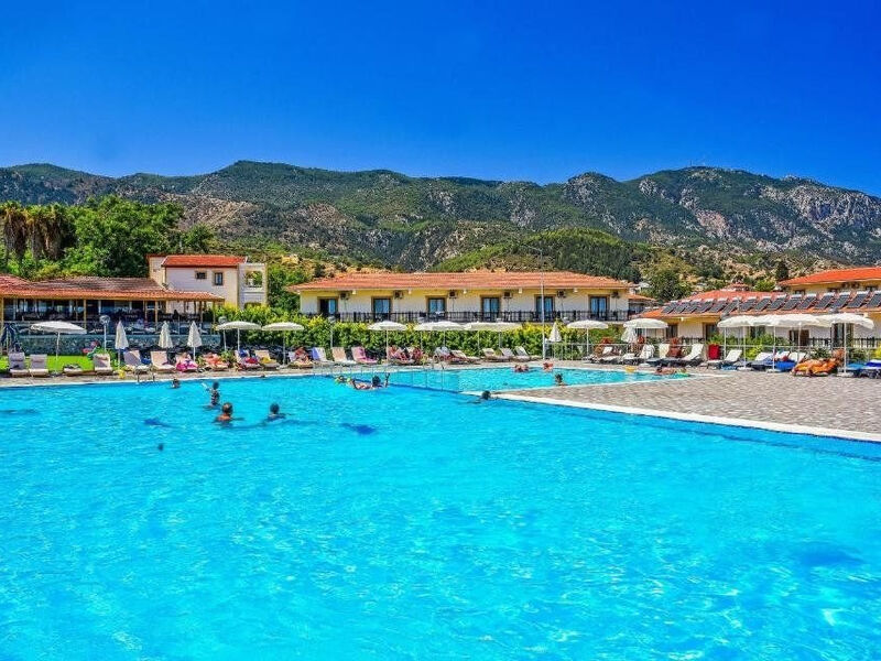 Riverside Garden Resort