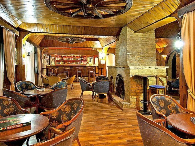 Riverside Garden Resort