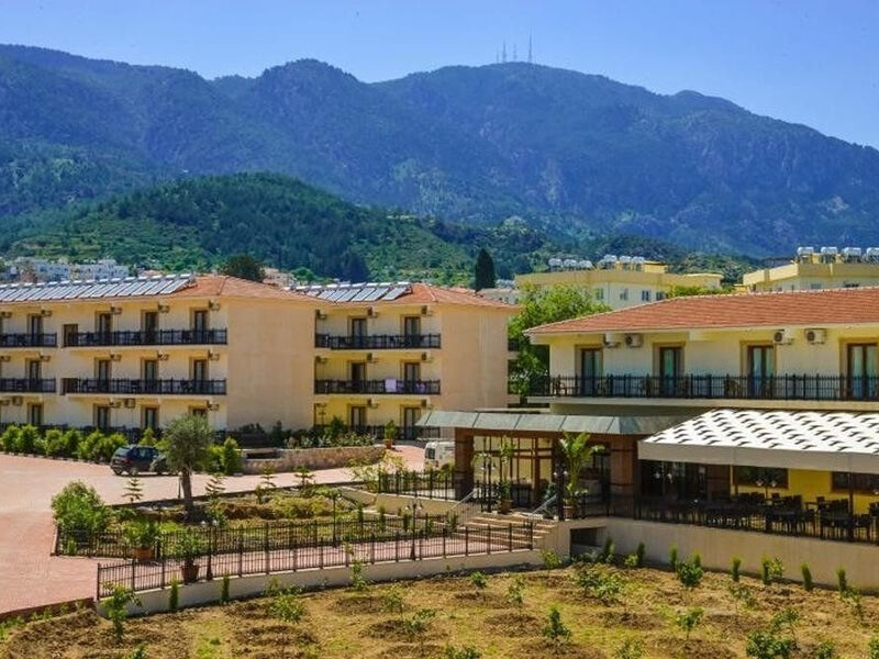 Riverside Garden Resort