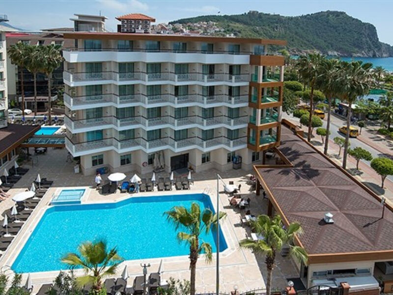 Riviera & Spa