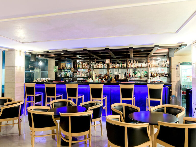 Riviera Hotel