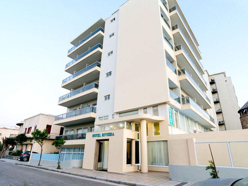 Riviera Hotel