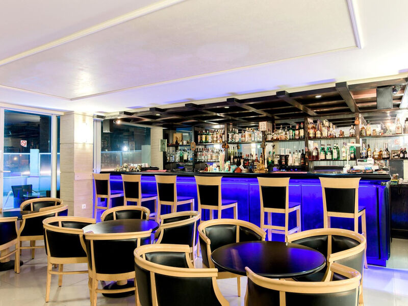 Riviera Hotel