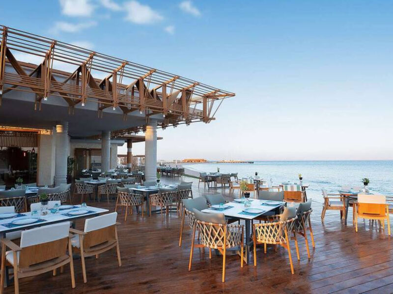 Rixos Premium Magawish Suites & Villas