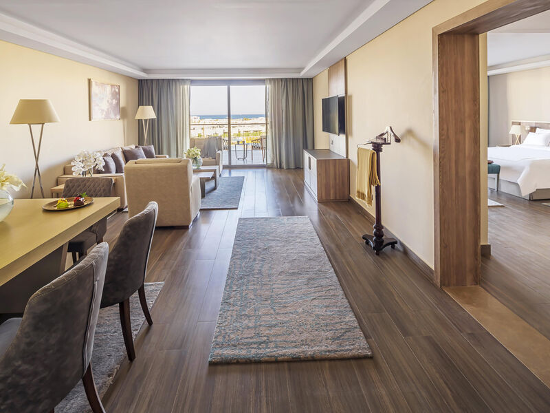 Rixos Premium Magawish Suites & Villas